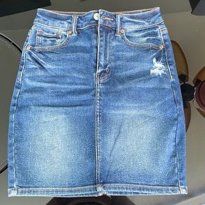 American eagle Jean skirt